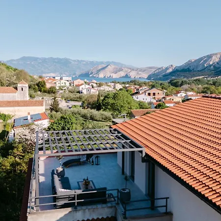 Heritage & Horizon Penthouse * Baška