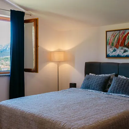 Heritage & Horizon Penthouse * Baška
